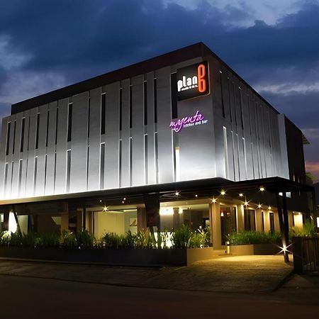 Plan B Hotel Padang  Exteriér fotografie