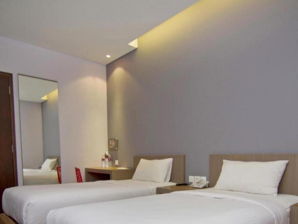 Plan B Hotel Padang  Exteriér fotografie